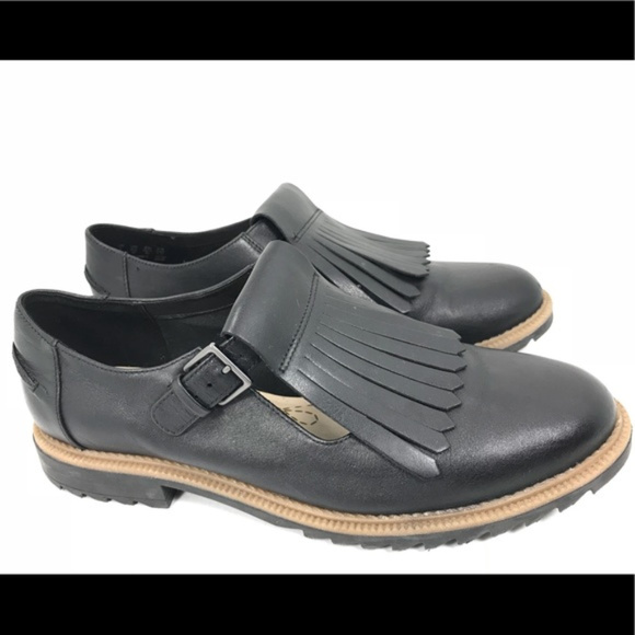 clarks griffin mia black leather